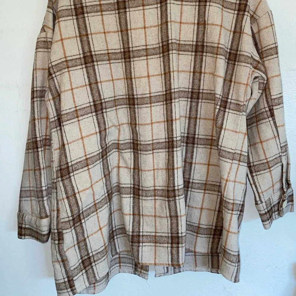 Oversized Flannel - Picture 4 of 5